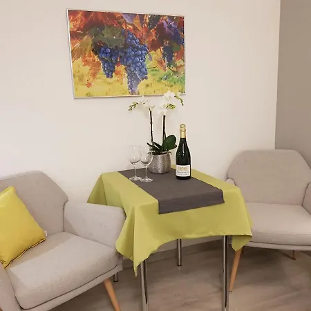 Gästezimmer-Apartment Heidi Hönl Buergstadt Exterior foto
